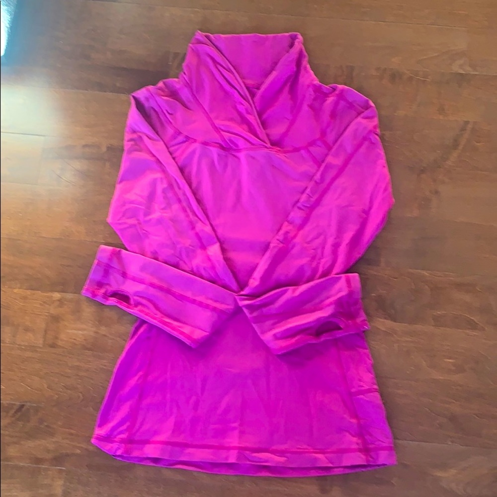 Lululemon long sleeve wicking shirt